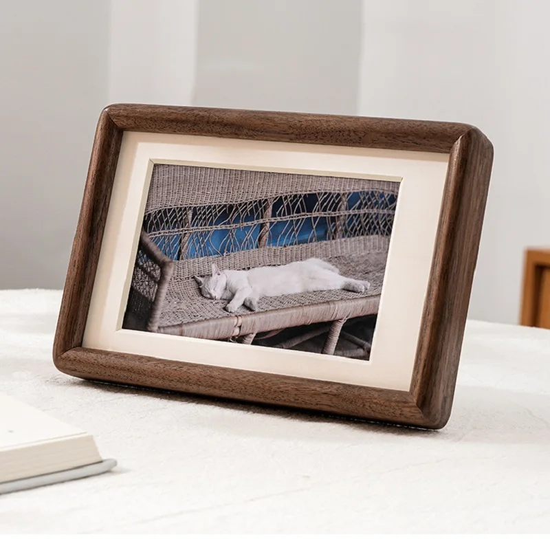 Bamboo Photo Frame - إطار صور من خشب الجوز الأسود