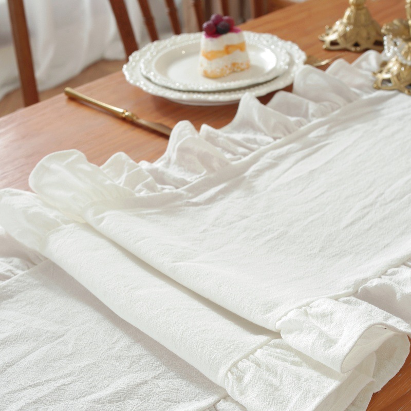 طاولة مستطيلة مكشكشة بلون سادة - مراجعة Linen Table Runner وسعره